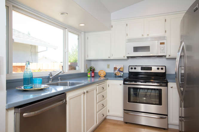 5518 Pamplona Ct Concord CA-small-009-15-Kitchen-666x444-72dpi